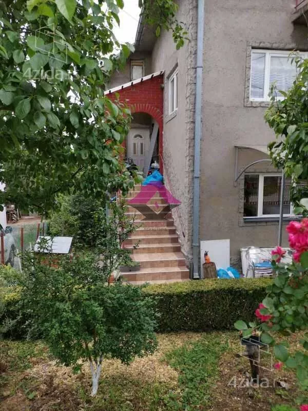 3-etažna kuća | 4zida