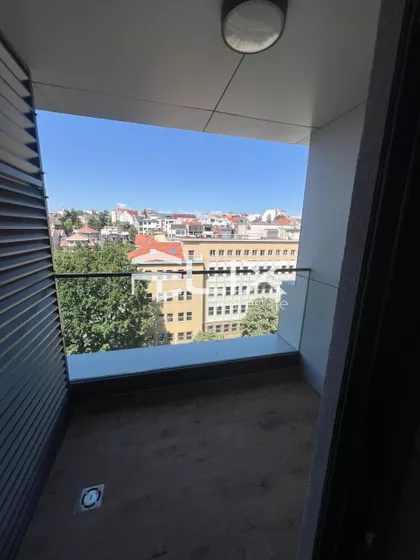 Ustanička 12 | 4zida.rs