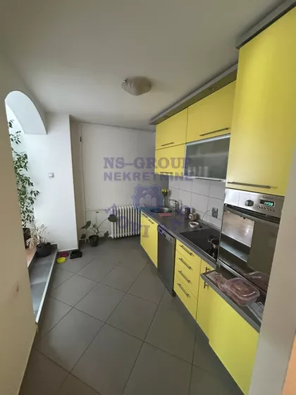 Novo Naselje | 4zida.rs