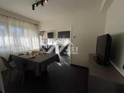 Trg neznanog junaka | 4zida.rs