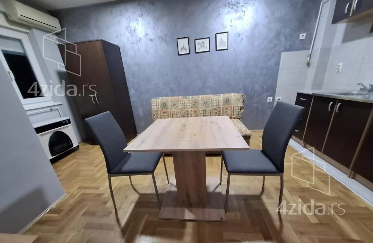 Garsonjera | 4zida