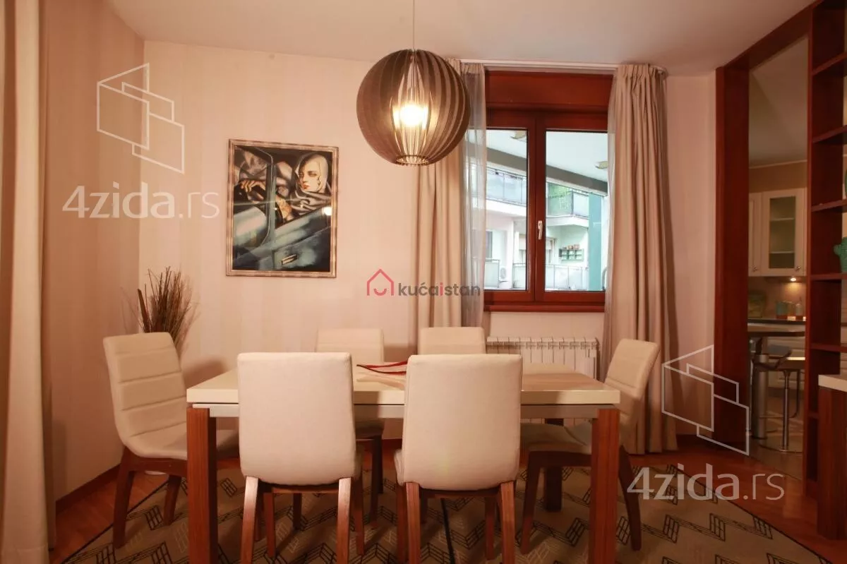 Petosoban stan | 4zida