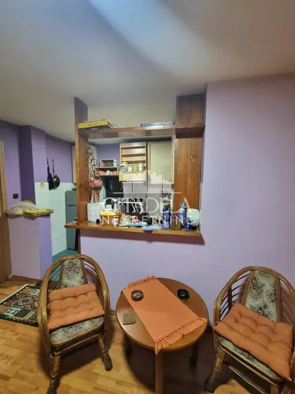 Crnogorska | 4zida.rs