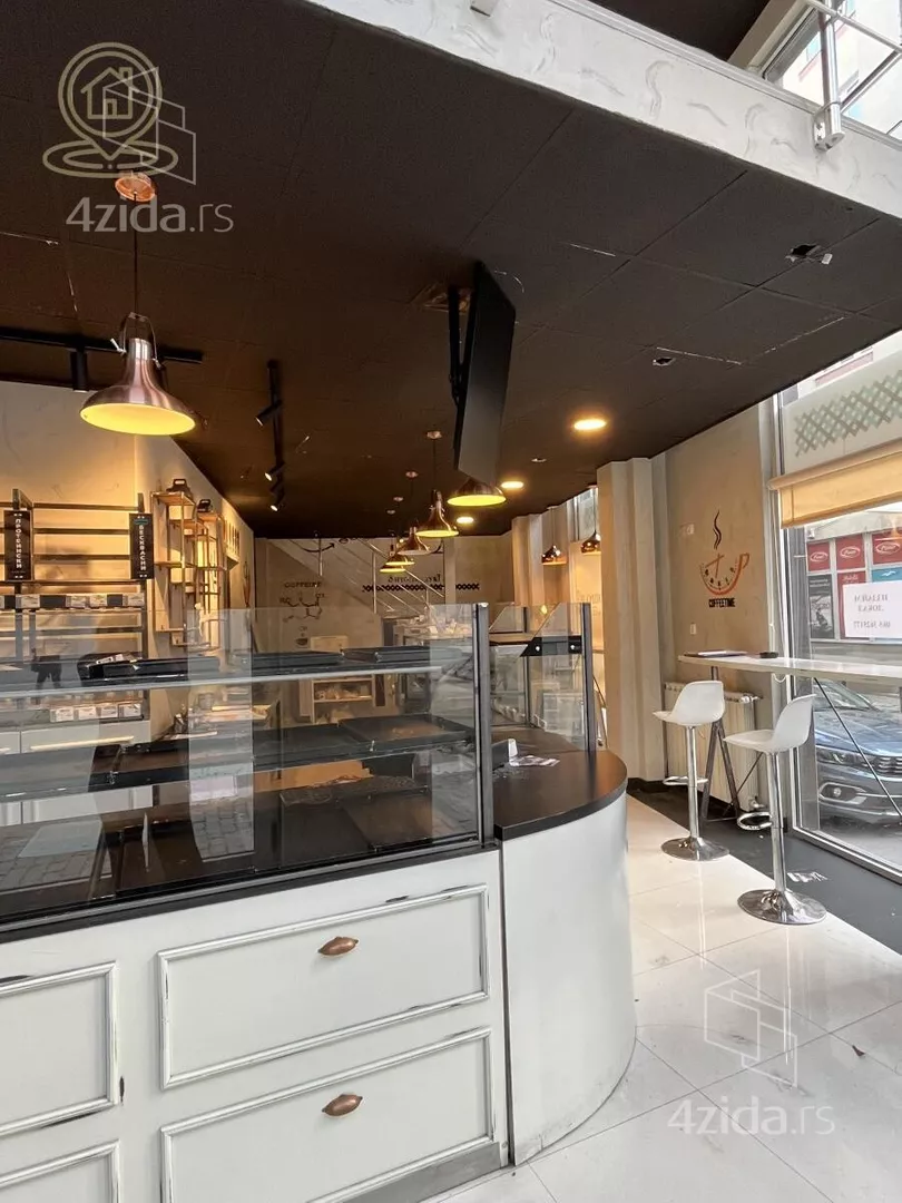 Poslovni prostor | 4zida