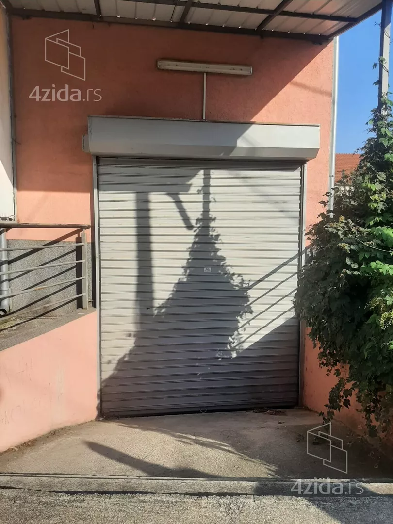 Lokal | 4zida