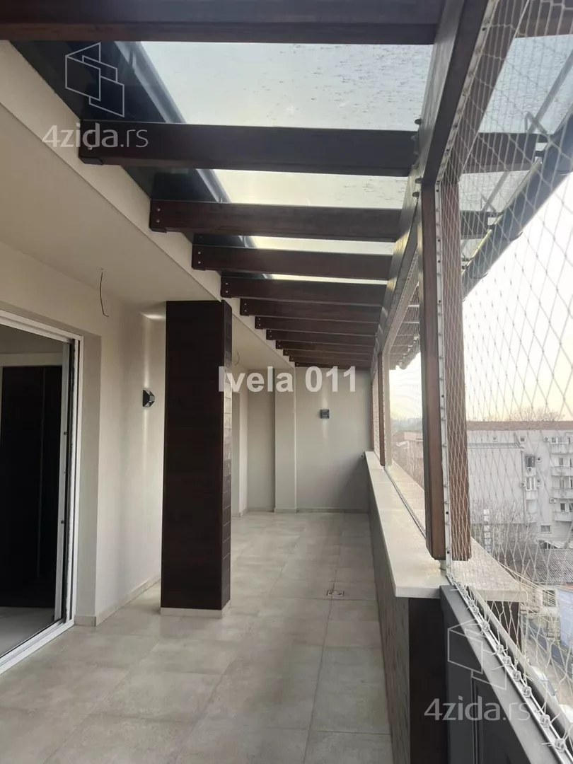 Petosoban stan | 4zida