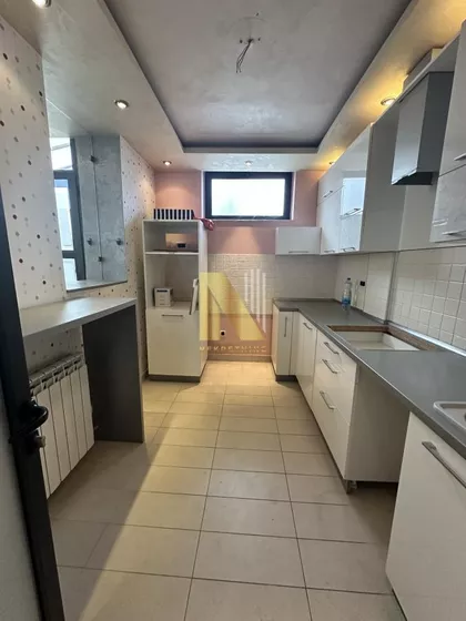 Lipov Gaj | 4zida.rs