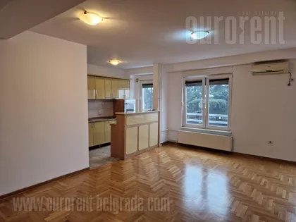 CRVENI KRST | 4zida.rs