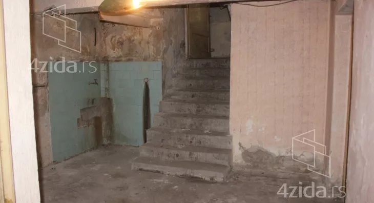 4-etažna kuća | 4zida