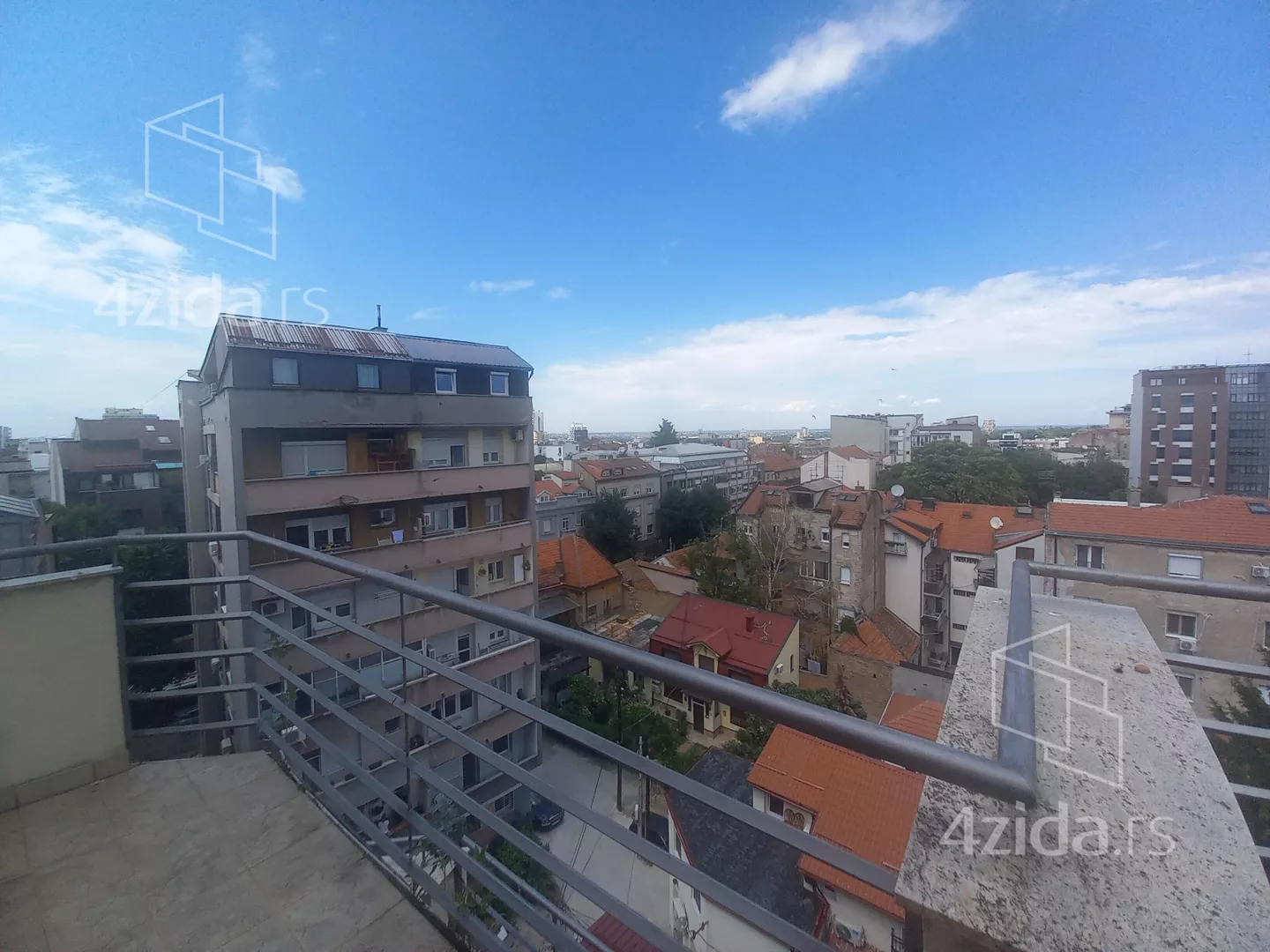 Šestosoban stan | 4zida