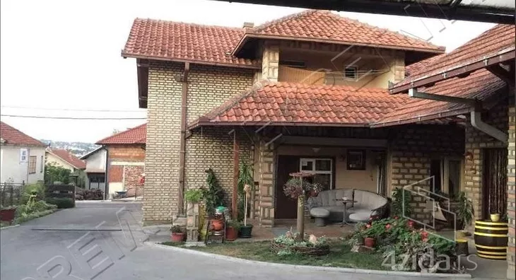 Kuća | 4zida