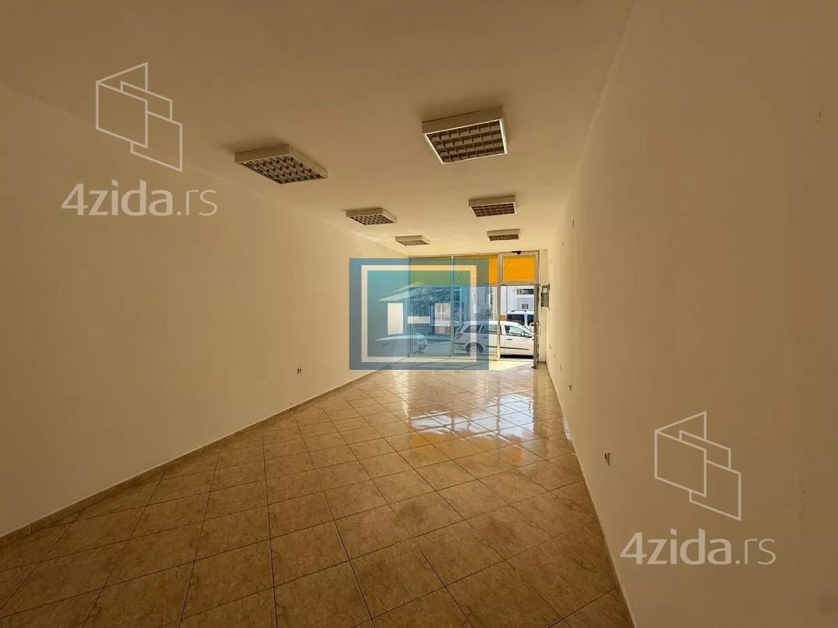 Lokal | 4zida