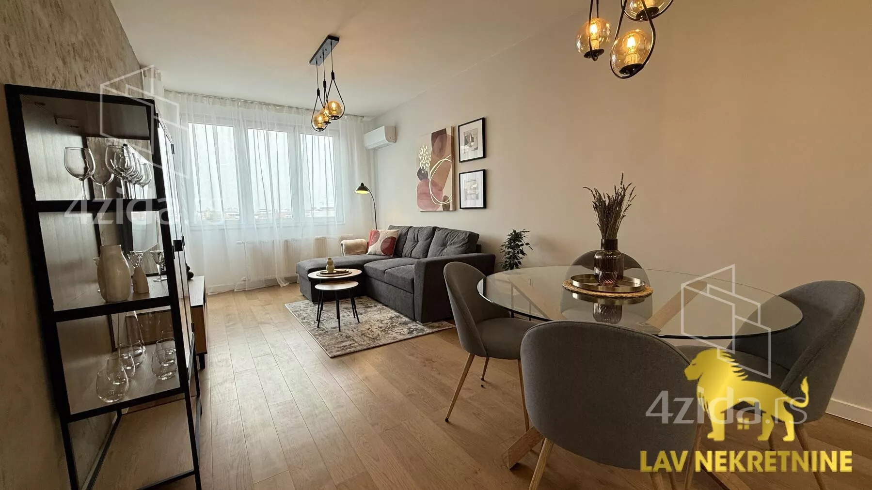 Dvoiposoban stan | 4zida