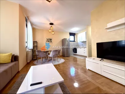 Crveni Krst Vračar | 4zida.rs