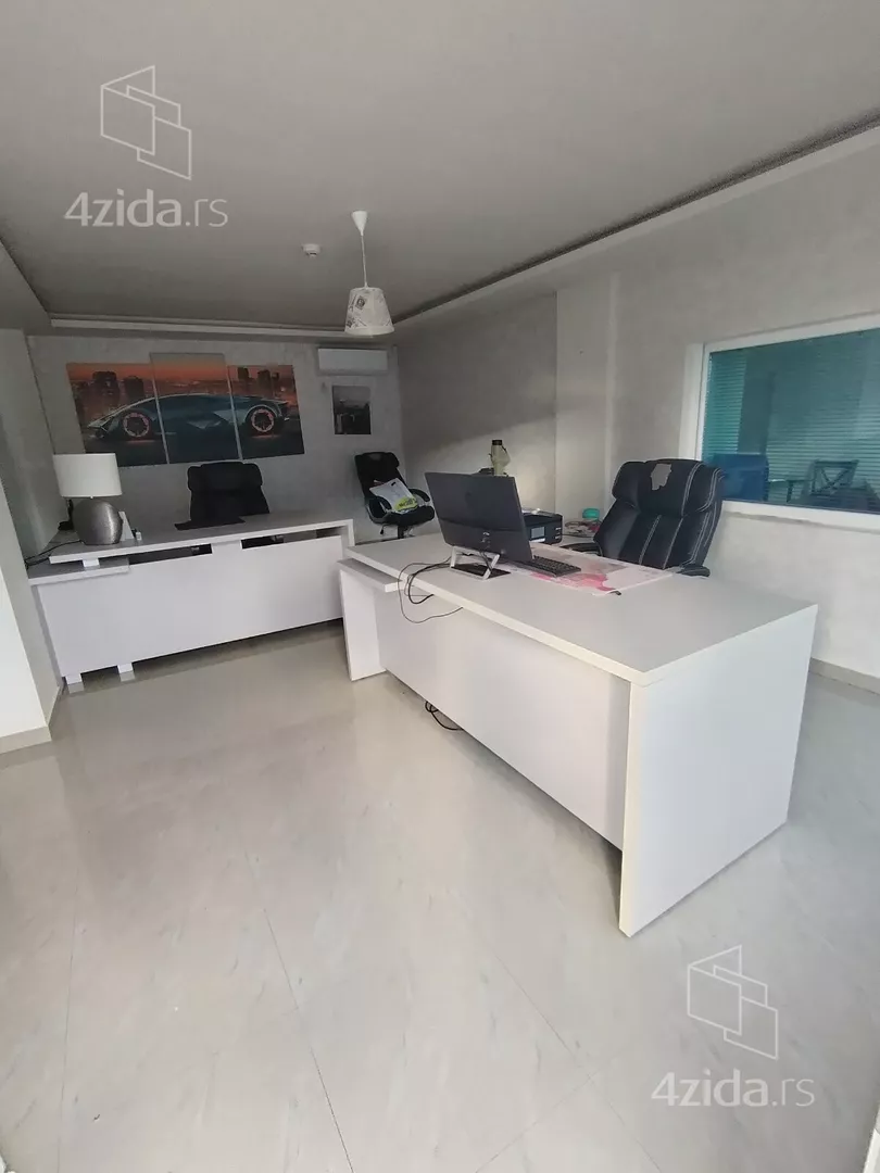 Poslovni prostor | 4zida