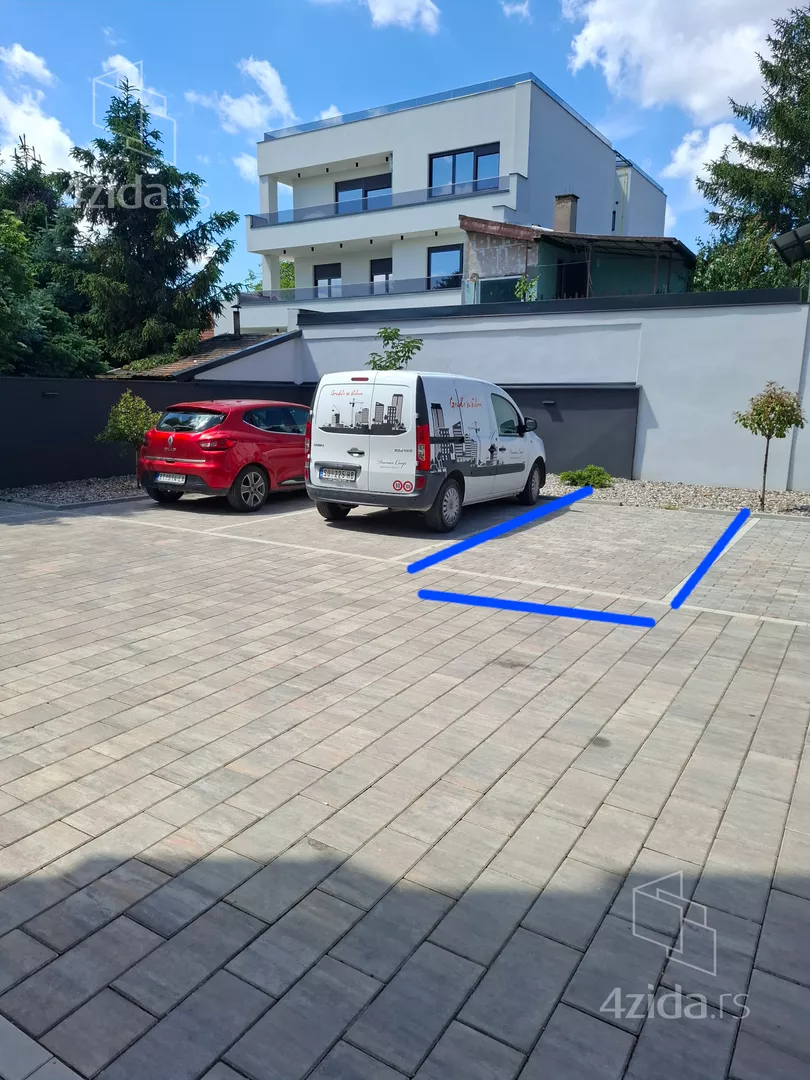 Parking | 4zida
