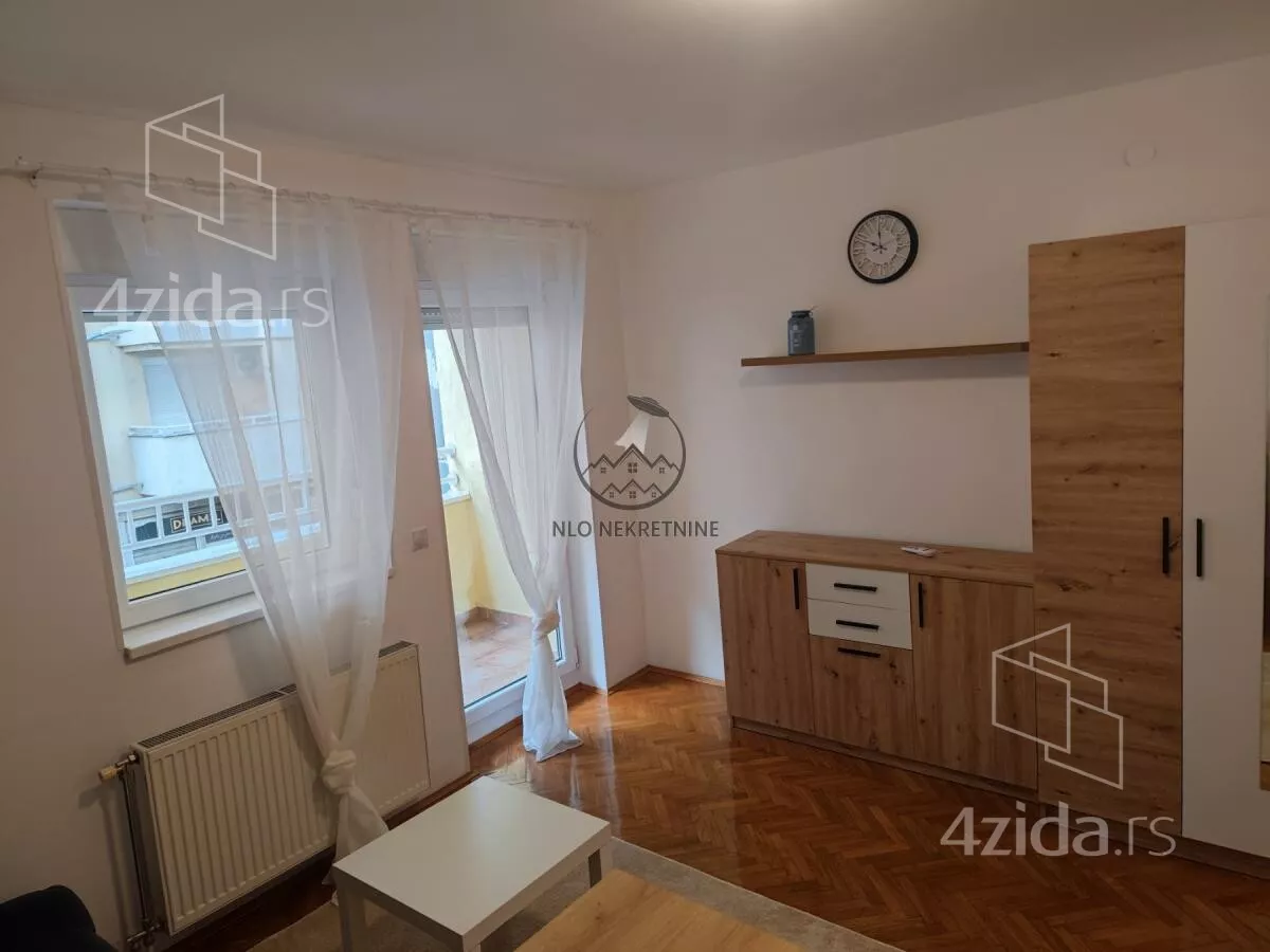 Garsonjera | 4zida