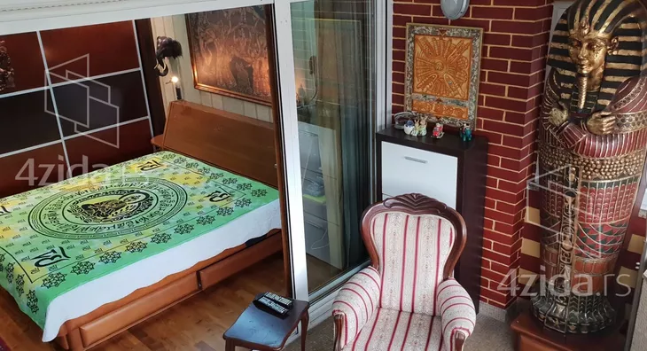 Petosoban stan | 4zida