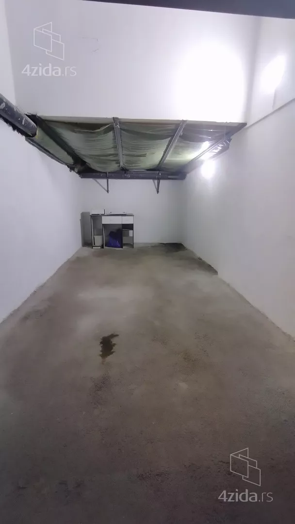 Garaža | 4zida