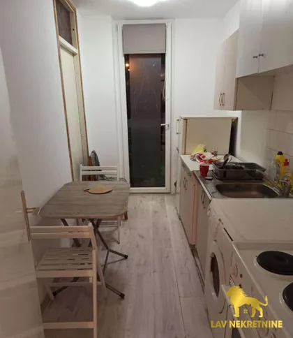 BULEVAR CARA LAZARA | 4zida.rs