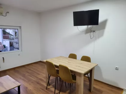 Jug Bogdana 7 | 4zida.rs