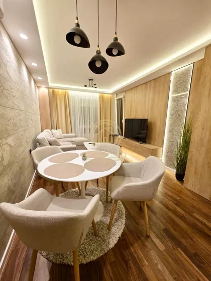 Ledena Stena | 4zida.rs