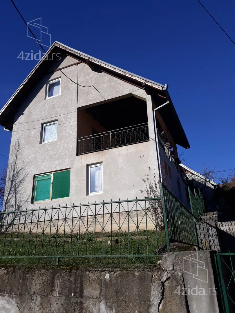 3-etažna kuća | 4zida