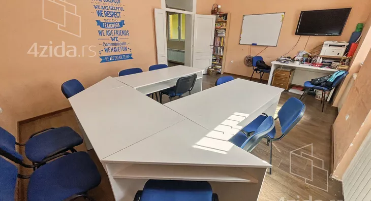 Poslovni prostor | 4zida