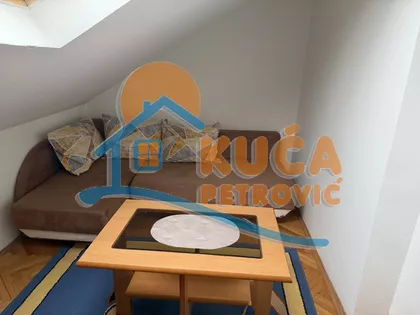 Radnih brigada | 4zida.rs