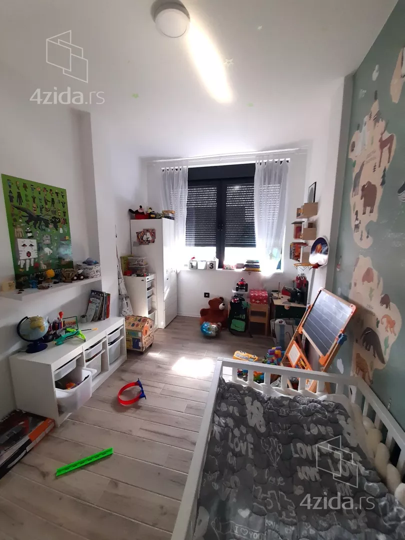 Četvorosoban stan | 4zida
