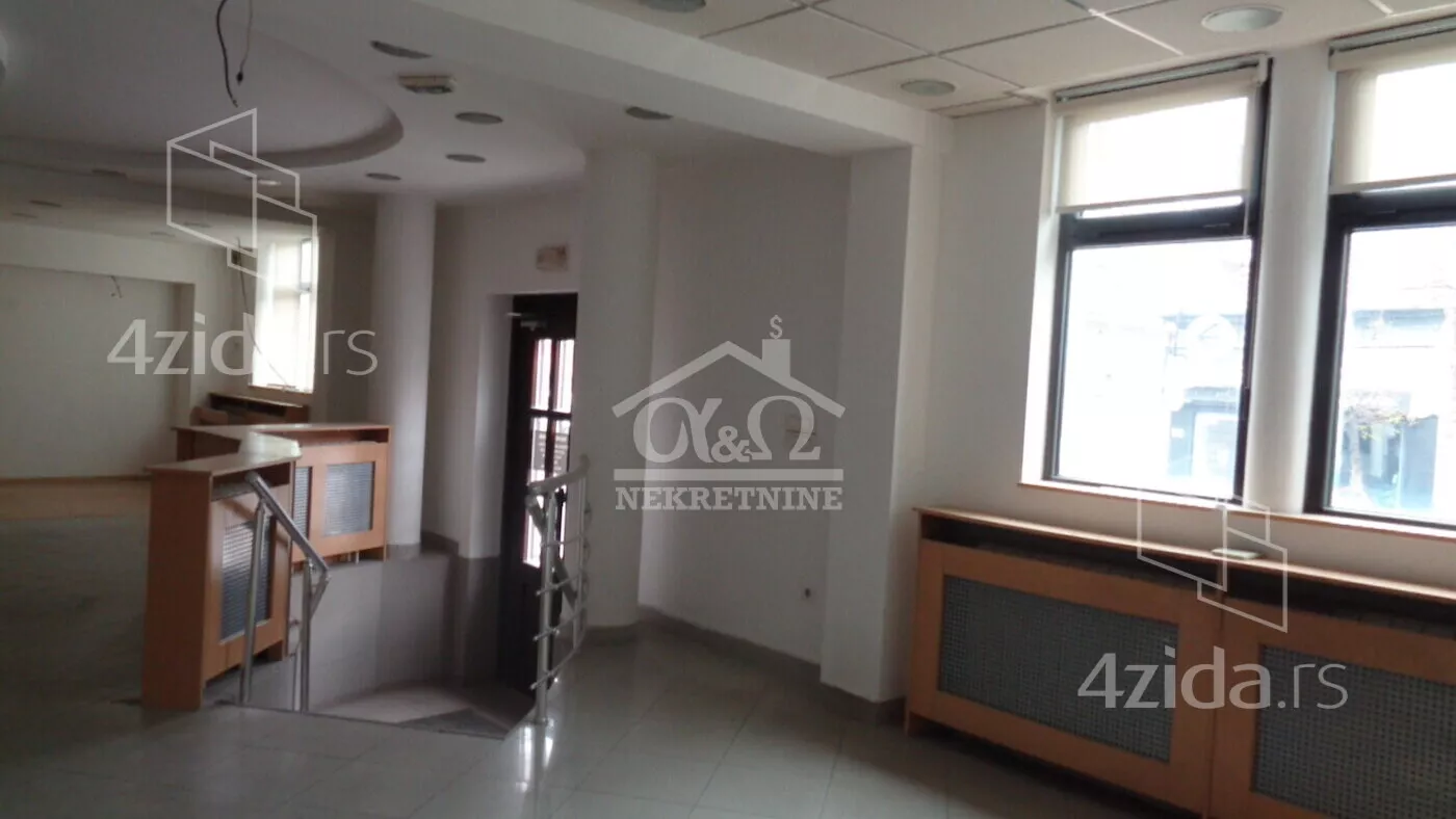 Poslovni prostor | 4zida