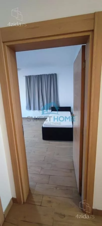Četvoroiposoban stan | 4zida