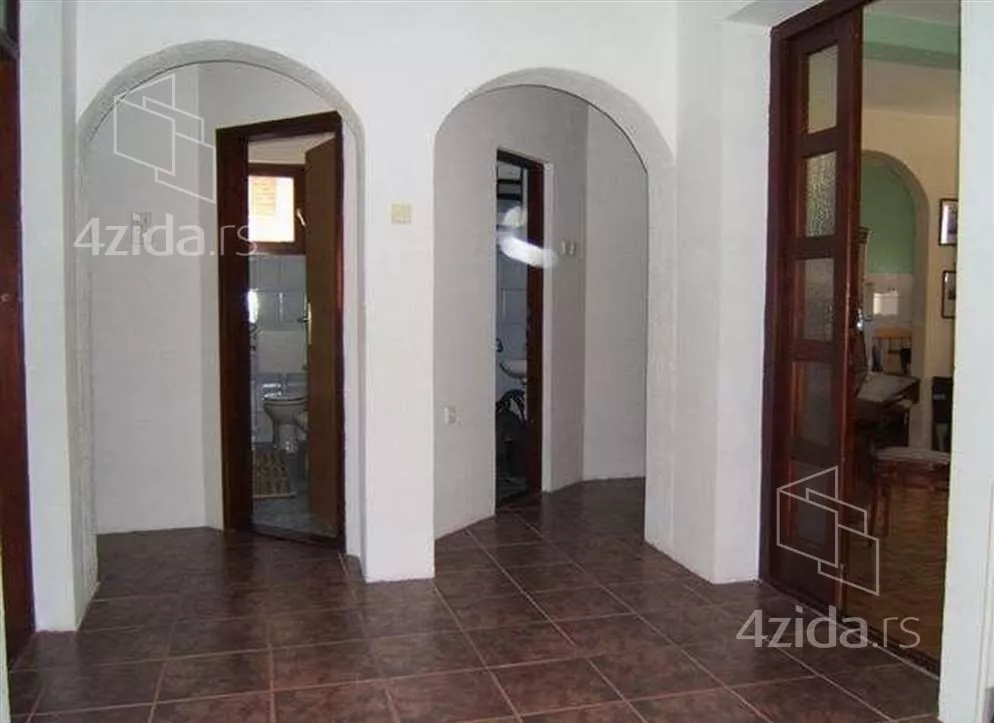 3-etažna kuća | 4zida