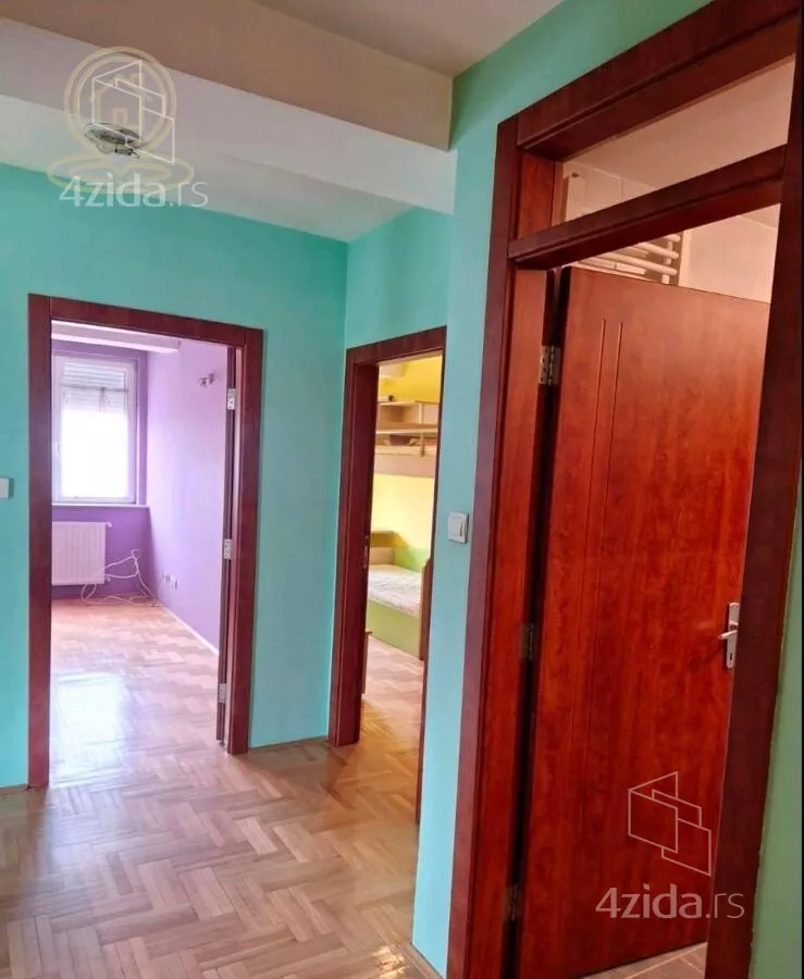 Troiposoban stan | 4zida