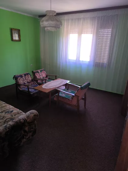 Šimanovci | 4zida.rs