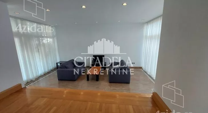 4-etažna kuća | 4zida