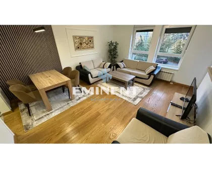 Uroša Martinovića | 4zida.rs