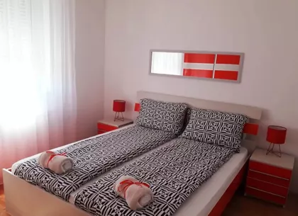 Jelene Dimitrijević | 4zida.rs