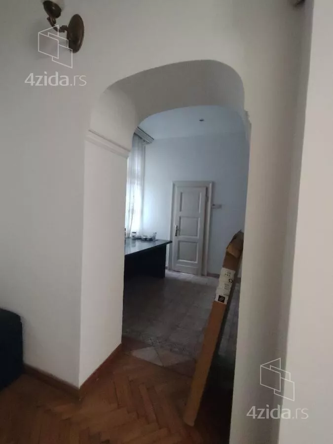 Šestosoban stan | 4zida