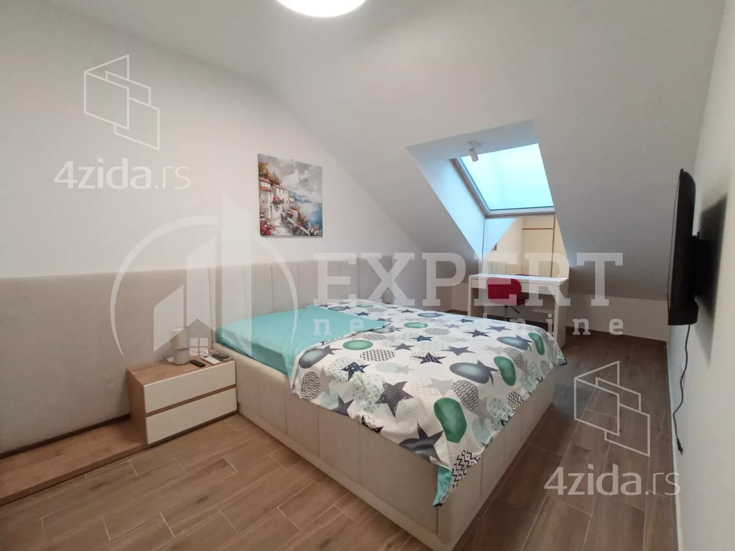 Troiposoban stan | 4zida