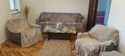 Trg 14. oktobra | 4zida.rs