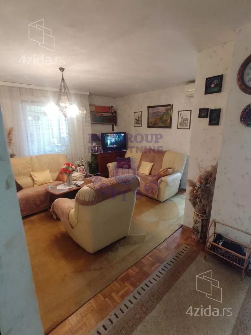 Troiposoban stan | 4zida