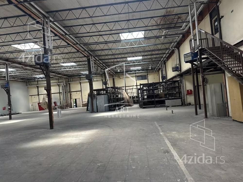 Poslovni prostor | 4zida