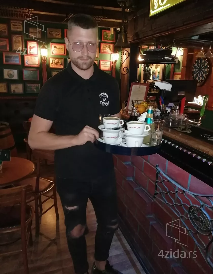 Ugostiteljski objekat | 4zida