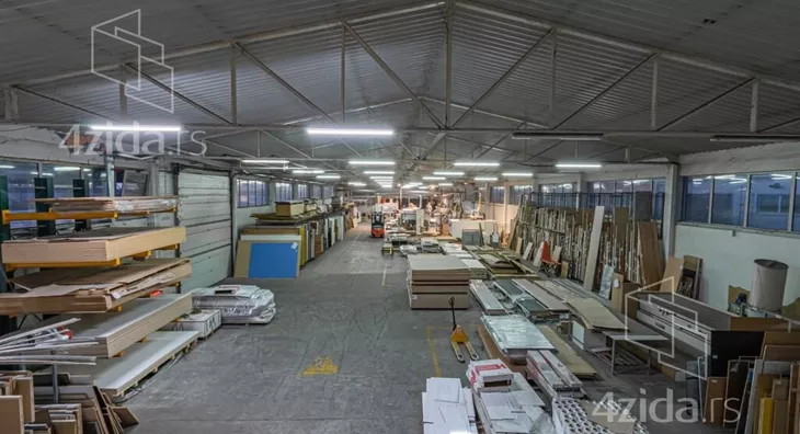 Poslovni prostor | 4zida