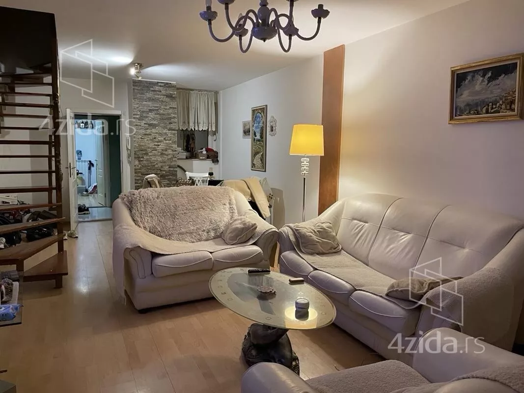 3-etažna kuća | 4zida