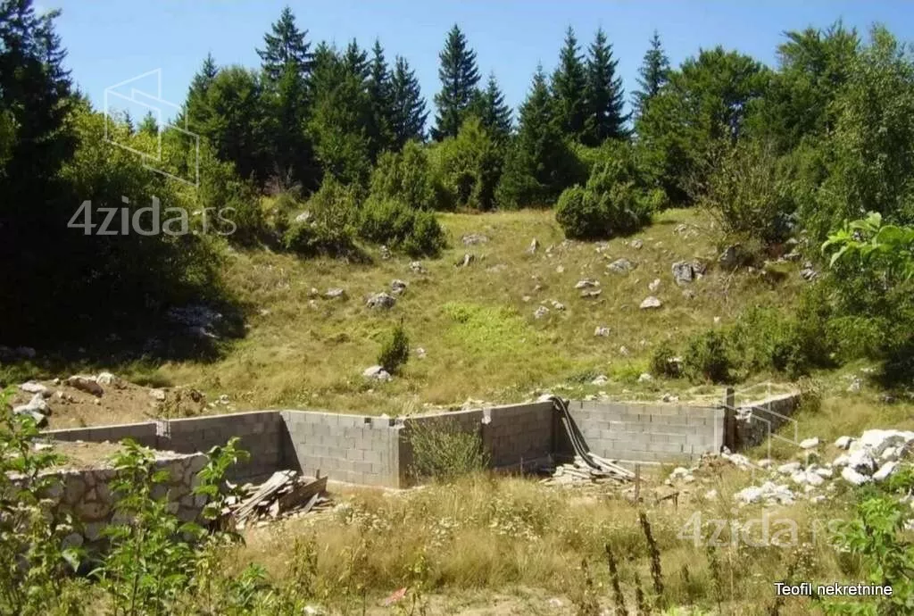 Plac | 4zida