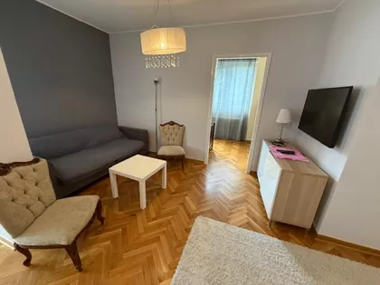 Vukov Spomenik | 4zida.rs