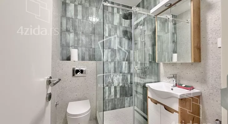 Petosoban stan | 4zida