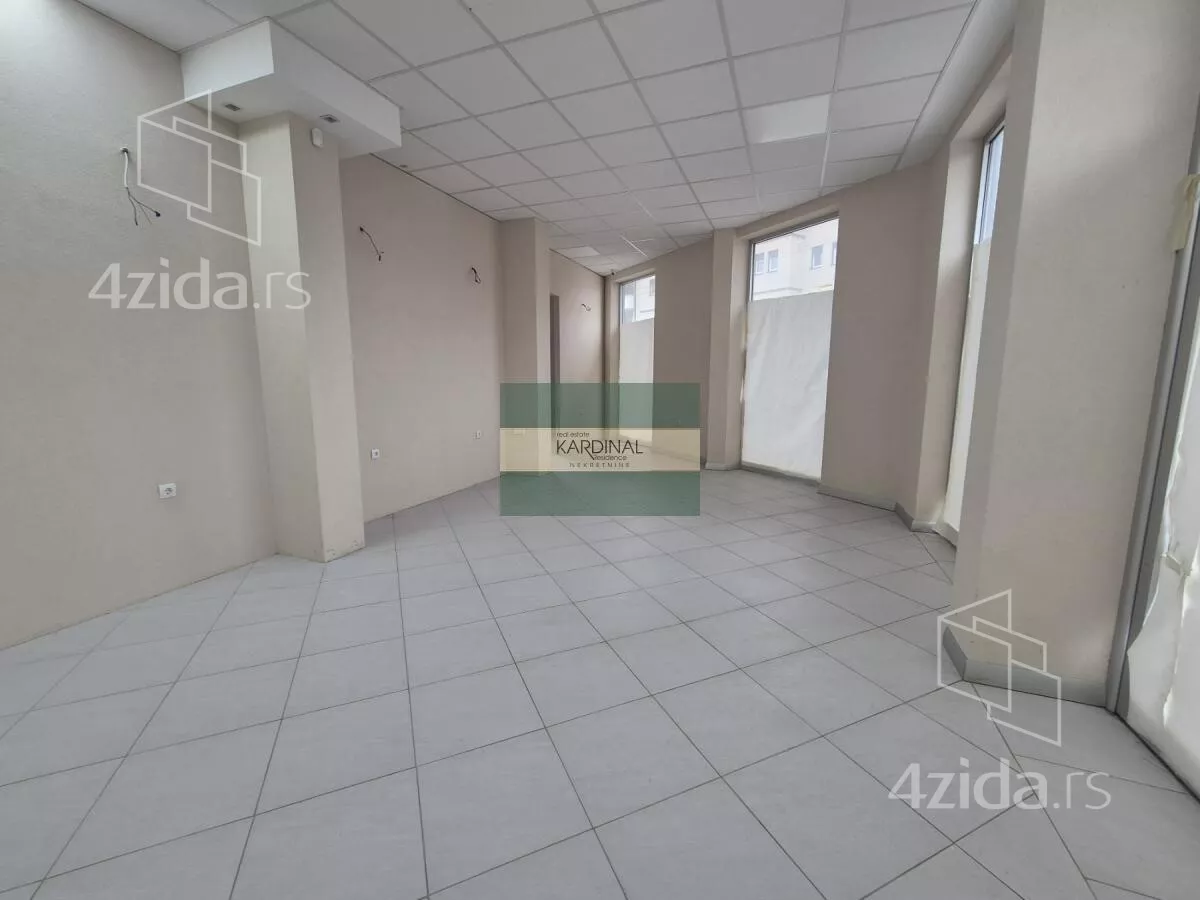 Poslovni prostor | 4zida